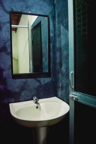 4ty Two Homestay Galle