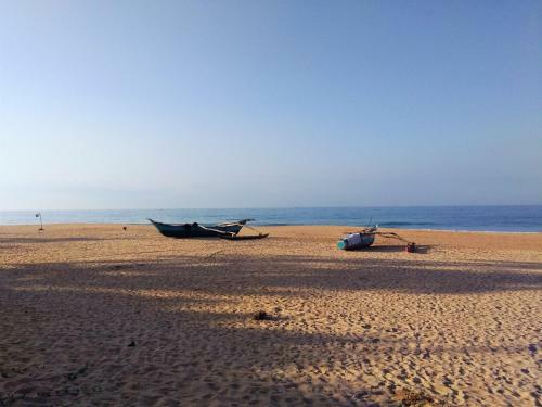 Hikkaduwa Backyard Beach Homestay