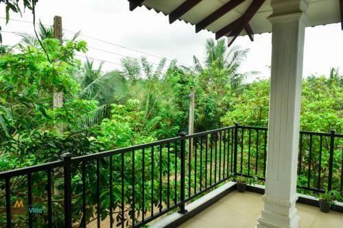Minimuthu Villa