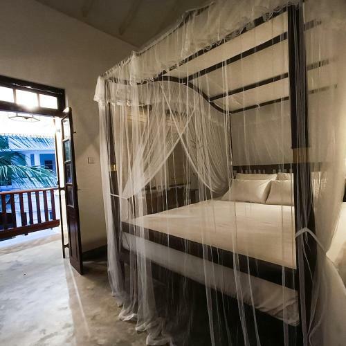 Hostal Zee Golf Affordable Luxury