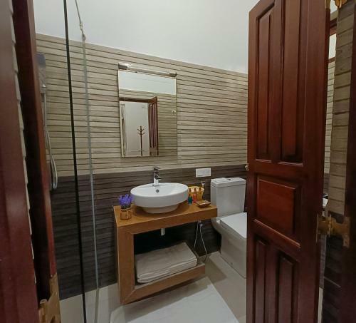 Hostal Zee Golf Affordable Luxury