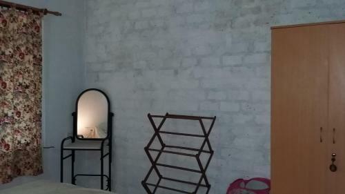 Hostal Whiz Home Stay