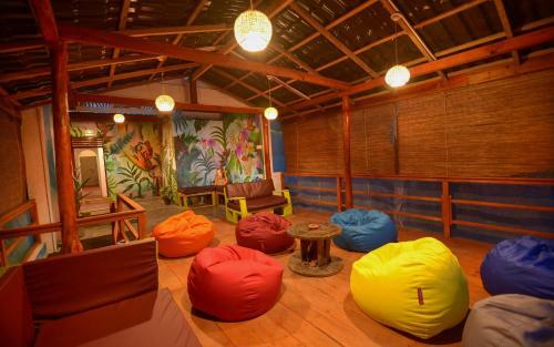 Hotel Palm Leaf Cafe