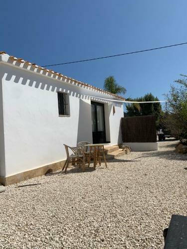 Bed & Breakfast Finca Bona Nit