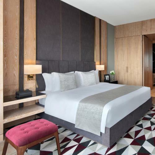 The Bentley Luxury Hotel & Suites