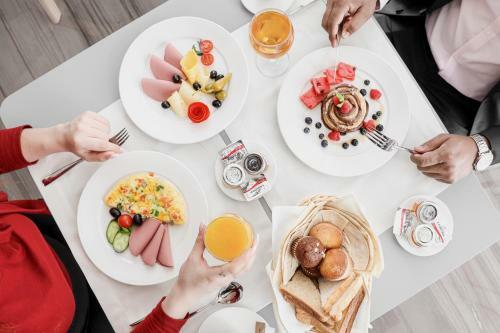 The Bentley Luxury Hotel & Suites