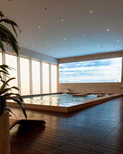 The Bentley Luxury Hotel & Suites