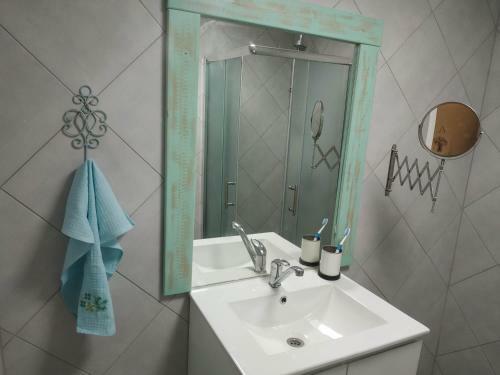 White Butterflies Apartment