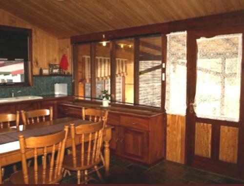 Pemberton Old Picture Theatre Holiday Apartments