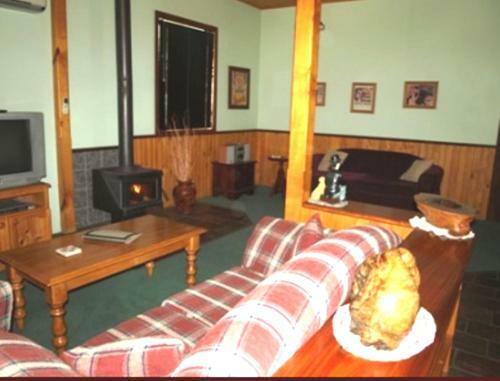 Pemberton Old Picture Theatre Holiday Apartments