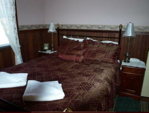 Pemberton Old Picture Theatre Holiday Apartments