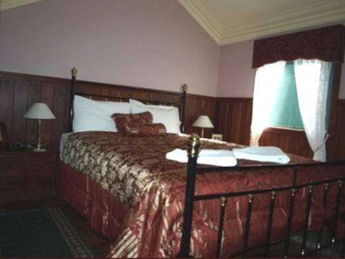 Pemberton Old Picture Theatre Holiday Apartments
