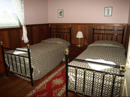Pemberton Old Picture Theatre Holiday Apartments