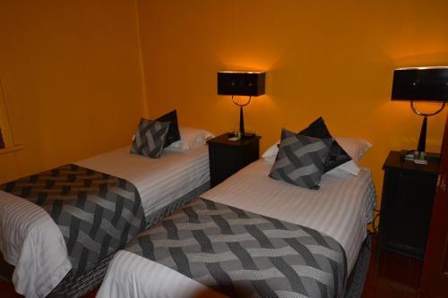 Emaroo Cottages Broken Hill