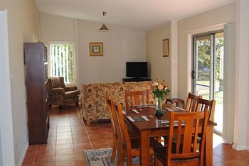 Bed & Breakfast Clarendon Chalets