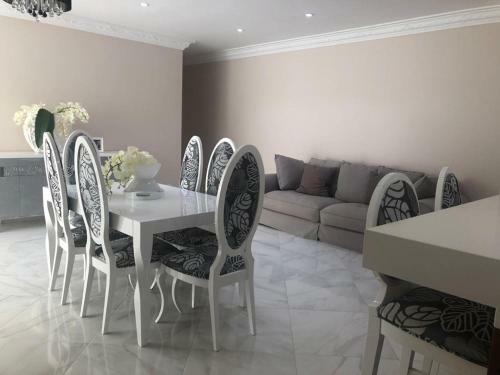 Luxurious Apartment In J�vea With Private Swimming Pool&garden