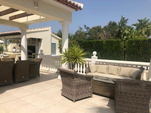 Luxurious Apartment In J�vea With Private Swimming Pool&garden