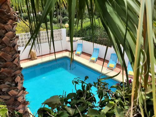 Villa Limon - Tropical Oasis With Private Pool