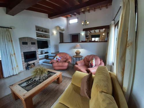 Villa Limon - Tropical Oasis With Private Pool