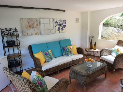 Villa Limon - Tropical Oasis With Private Pool