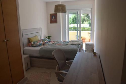 Central Apartment With Montgo View