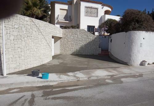 Villa Up To 8 Sleeps 4 Bedrms 2