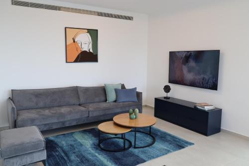 #???? ????? ?? ??? Seabreeze Beach Apartment#