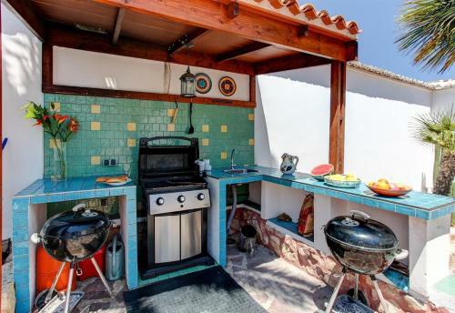 Villa La Finca - Rent Your Own Resort