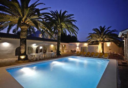 Villa La Finca - Rent Your Own Resort
