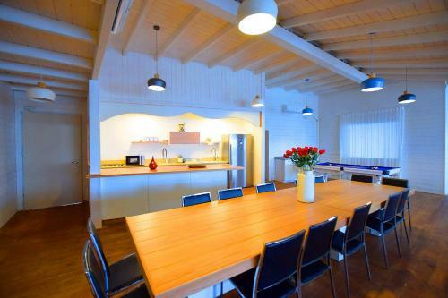 Hotel V Club Chalet & Suites -goren