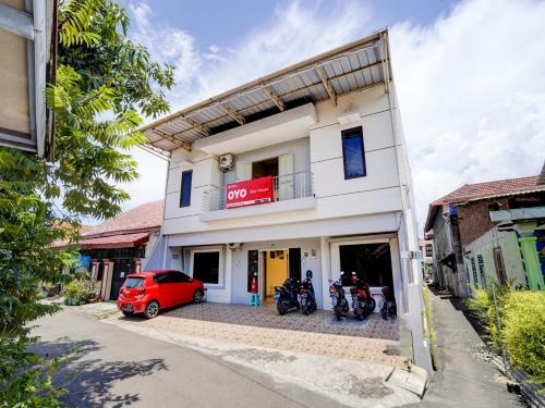 Hotel Oyo 90052 Star House