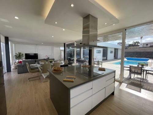 Tony�s Luxury Villa