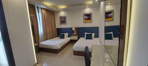 Hotel Palm Ville Suites