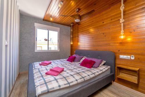 Sunny Luxury Apartment