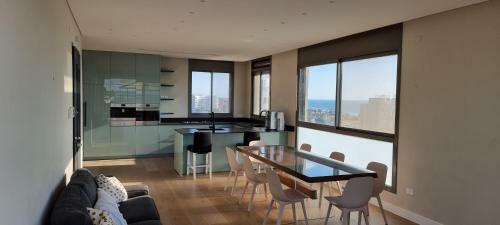 Apartamento Israel's Beachfront Luxury Penthouse