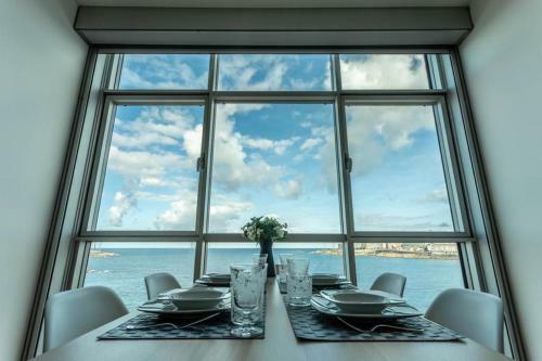 Apartamento Con Increibles Vistas A La Playa De Riazor