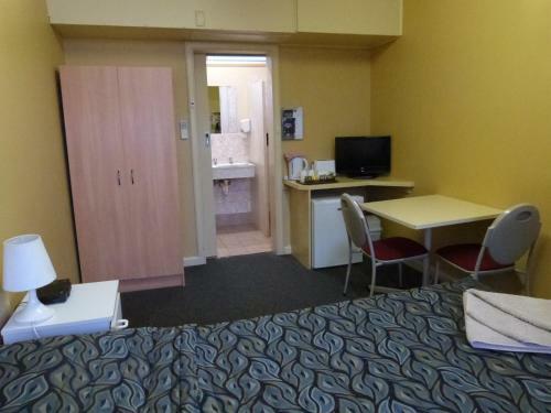 Grand Central Motel