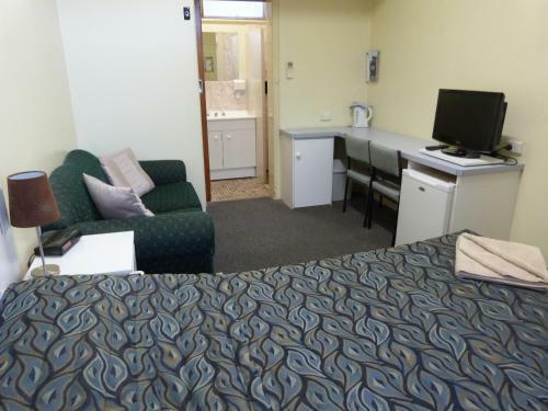 Grand Central Motel