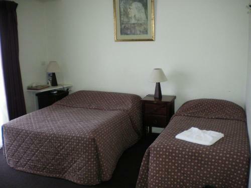 Avalon Motel