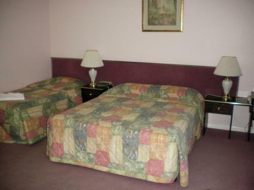 Avalon Motel