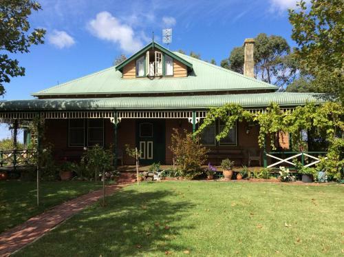 Butterfly Farm Bed And Breakfast Nirranda