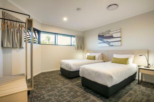 Kawana Waters Hotel