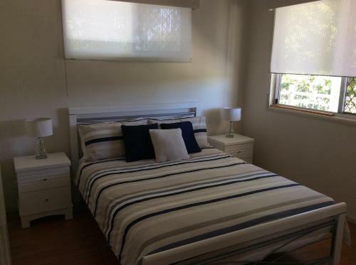 Bed & Breakfast Tinaroo Sunset Retreat