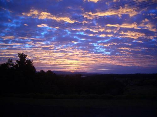 Bed & Breakfast Tinaroo Sunset Retreat