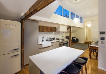 Sullivans Cove Apartments
