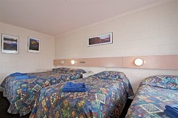 Martin Cash Motel