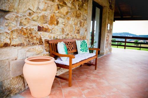 Mi�a Nai, Casa Rural