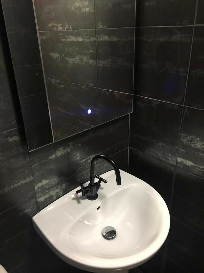 Small Room Close To Border
