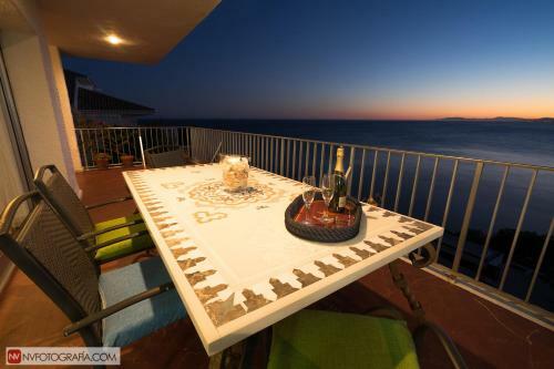 Villa Sobre El Mar Albor�n