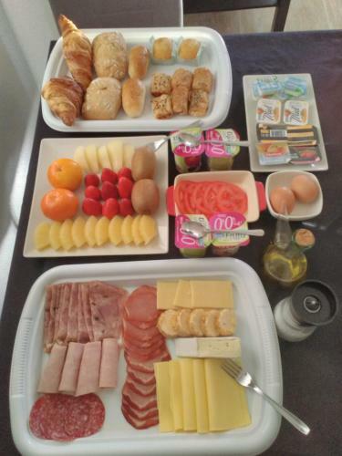Hostal La Marina Bed & Breakfast